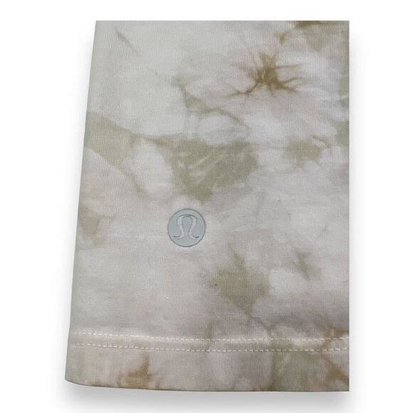 Lululemon All Yours Cut Out Short Sleeve Tie Dye Marbled Top 10 - Picture 4 of 6
